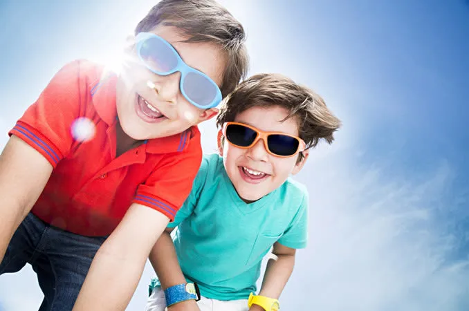 عینک آفتابی برای بچه و و نوزاد و کودکان